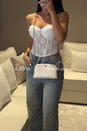 Jean droit ample taille haute en strass avec poches