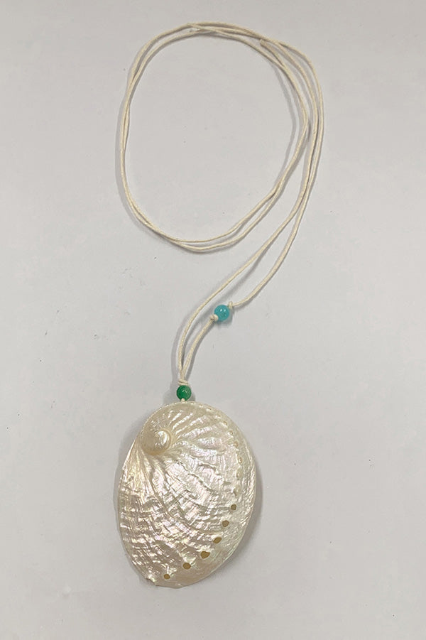 Natural Shell Necklace – Ocean-Inspired Beach Style
