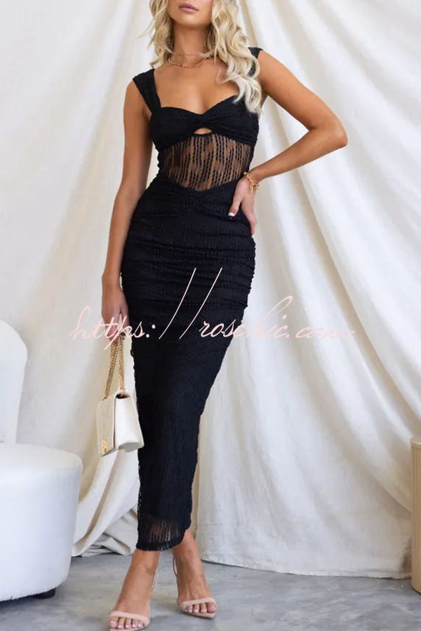 Sweetheart Neck Mesh Ruched Maxi Dress – Sleeveless Party Wear