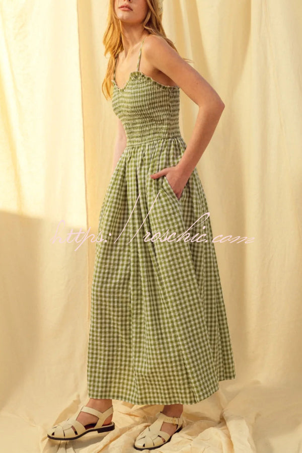 Plaid Print Ruched Maxi Dress with Pockets