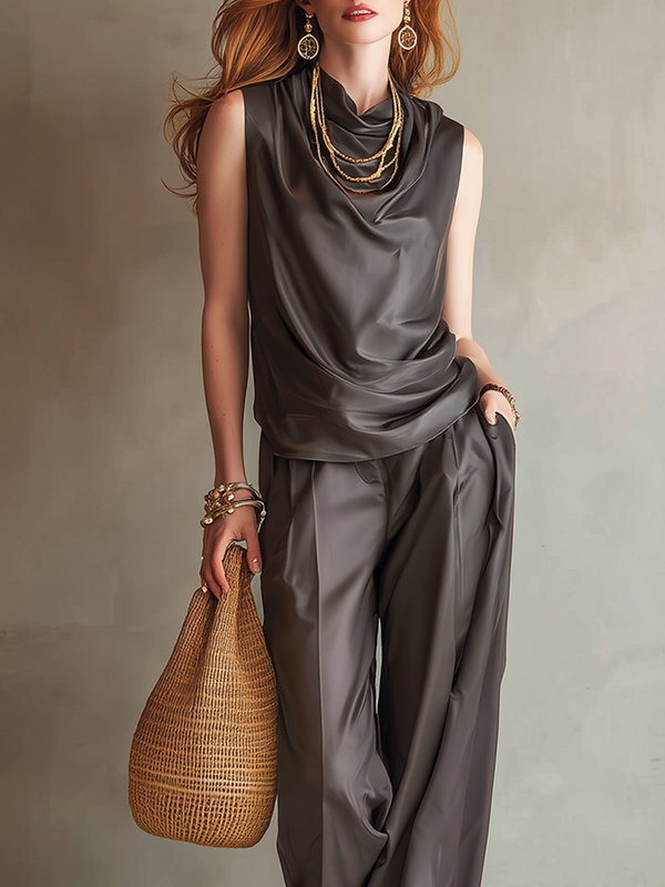 Ensemble pantalon large à col drapé en satin gris anthracite