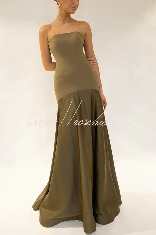 Robe longue évasée sans bretelles en satin – Robe de soirée