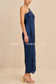 Metallic Halterneck Backless Maxi Dress with Fringe Slit
