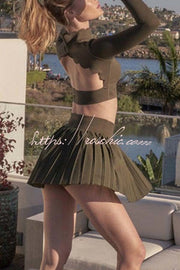 Open Back Long Sleeve Yoga Crop Top with Petal Trim