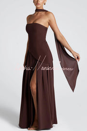 Robe longue plissée en mousseline à épaules dénudées avec fente