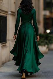 Robe longue en satin à volants et manches longues, col en V