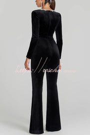 Combinaison en velours noir avec bordure bijoux et pantalon évasé