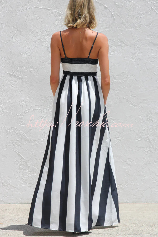 Robe longue rayée color-block avec col carré et poches