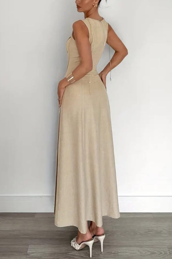 Sleeveless Pleated Maxi Dress – Solid Color, Round Neck