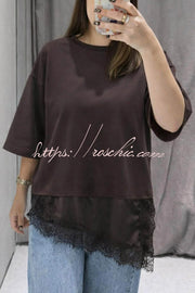 T-shirt ample à manches courtes et col rond avec ourlet en dentelle