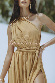 Robe longue asymétrique en lin mélangé avec fente tressée