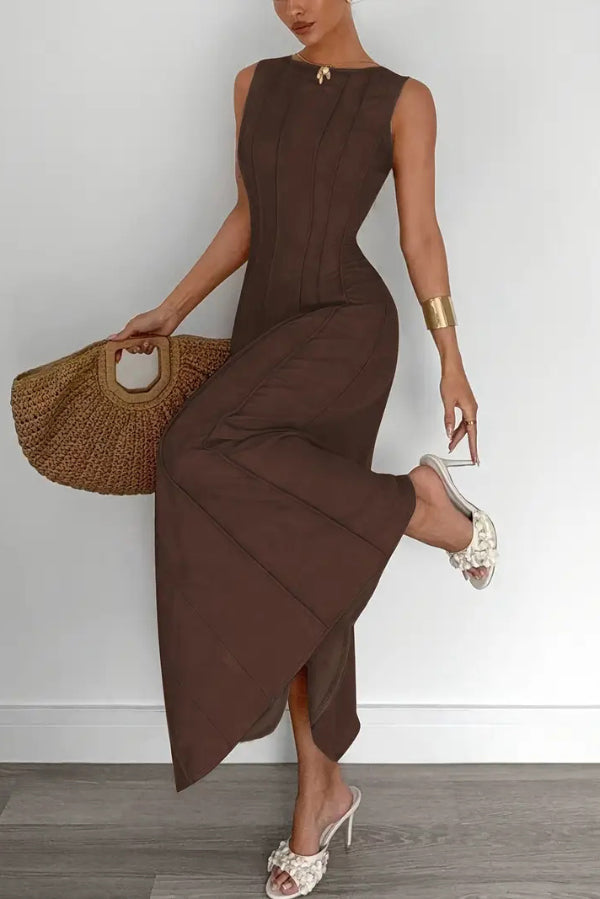 Sleeveless Pleated Maxi Dress – Solid Color, Round Neck