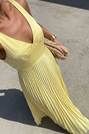 Sleeveless V-Neck Backless Pleated Maxi Dress
