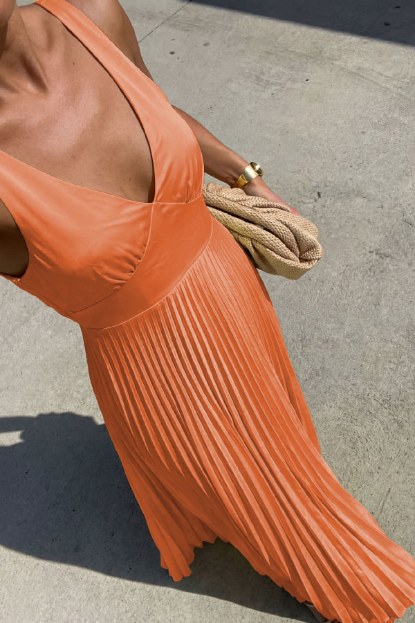 Sleeveless V-Neck Backless Pleated Maxi Dress