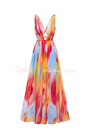 Tie-Dye Print Strapless Maxi Dress with Chain Detail & Slit