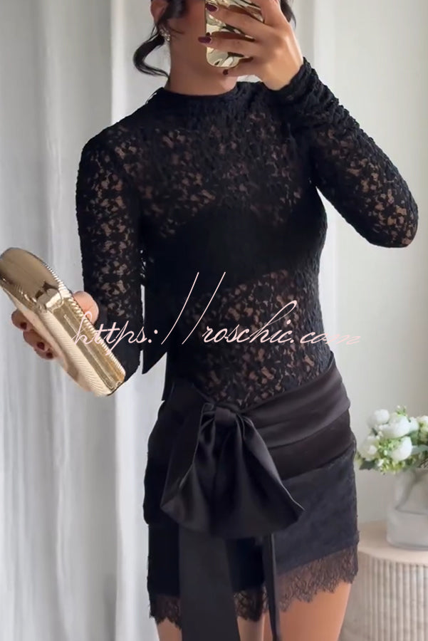 Satin Bow Appliqué Mid Rise Lace Hem Mini Skirt