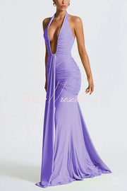 Robe longue dos nu à col en V et dos ouvert – Couleur unie, coupe ajustée