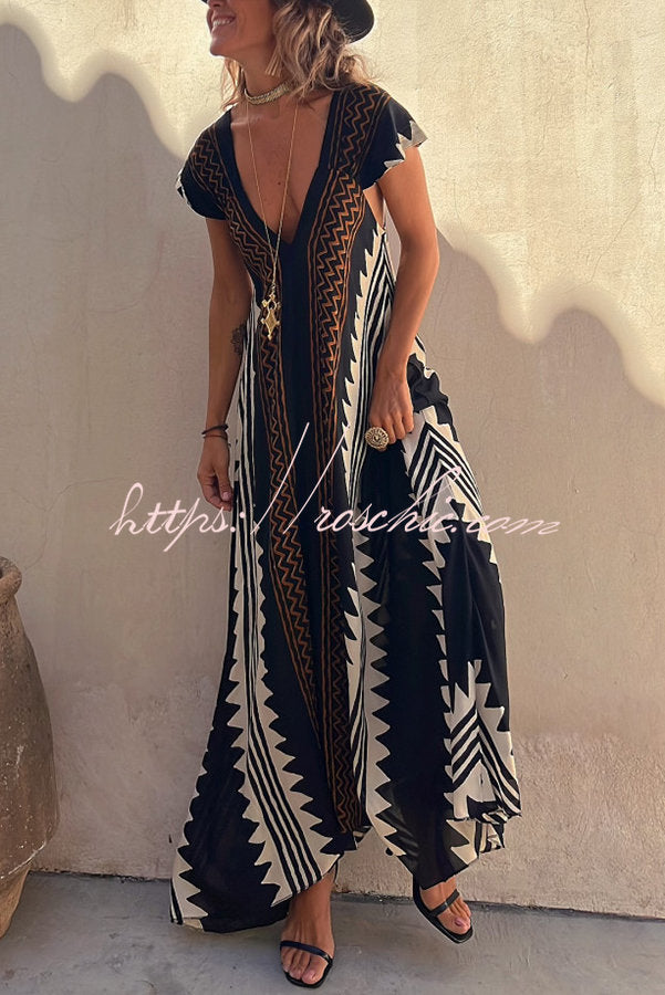 Ethnic Print V-Neck Maxi Dress – Loose Fit Vacation Style