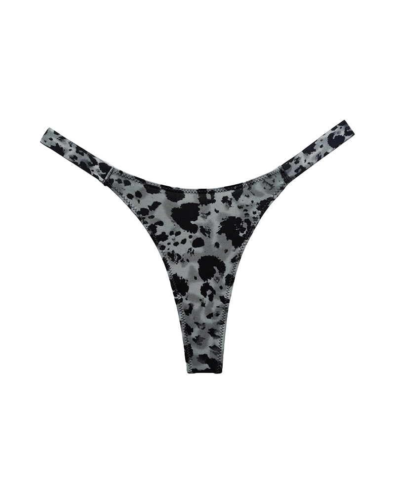 color_gray_leopard_print