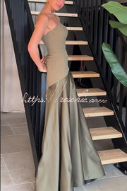 Robe longue évasée sans bretelles en satin – Robe de soirée