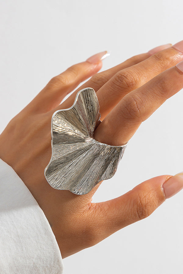 Ginkgo Leaf Shape Alloy Ring in Gold & Silver