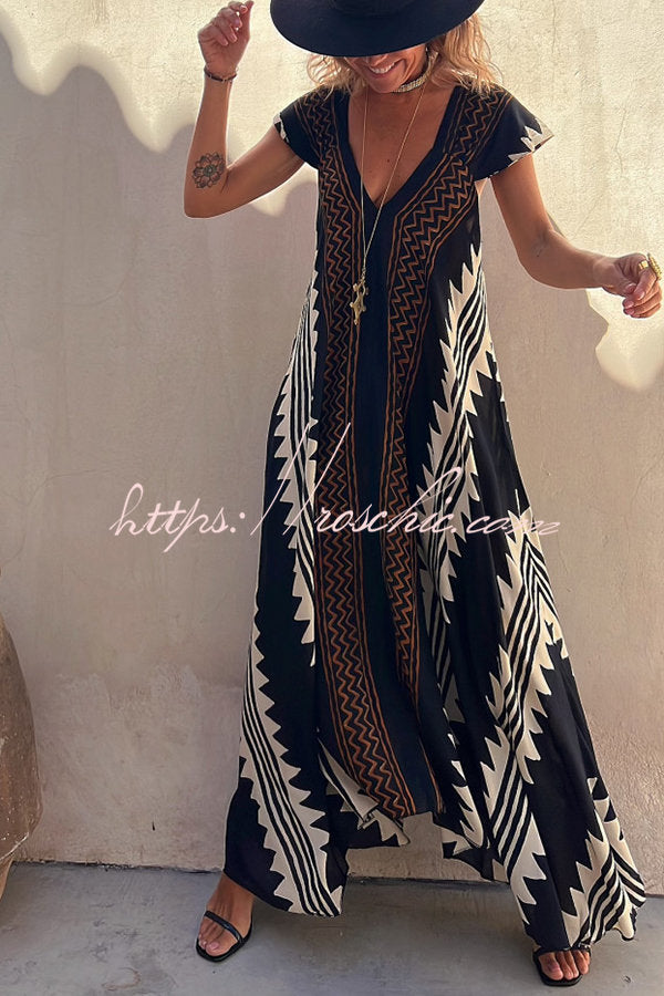 Ethnic Print V-Neck Maxi Dress – Loose Fit Vacation Style