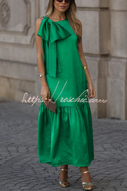 Robe longue ample en satin surdimensionnée à col nœud sans manches