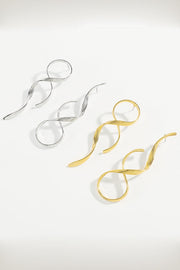 Boucles d'oreilles asymétriques géométriques à porter au quotidien