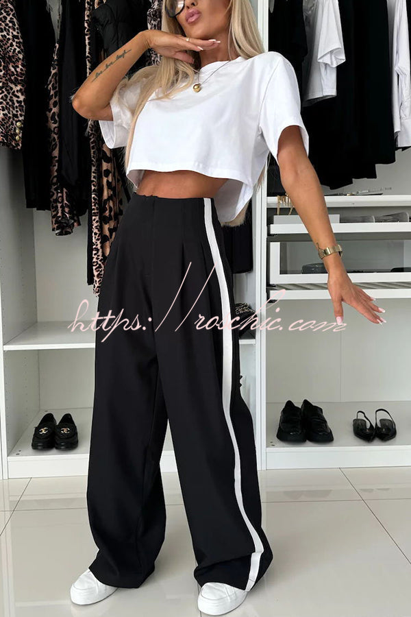 Cropped Short Sleeve Stretch T-Shirt with Shoulder Pads