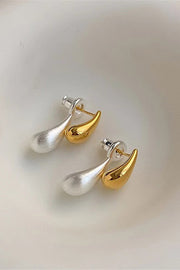 Contrast Color Teardrop Stud Earrings
