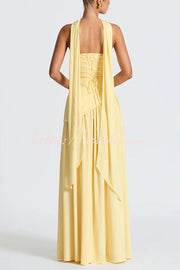 Robe longue plissée en mousseline à épaules dénudées avec fente