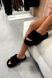 Plush Thick Sole Slippers for Women – Loose Fit Home Shoes