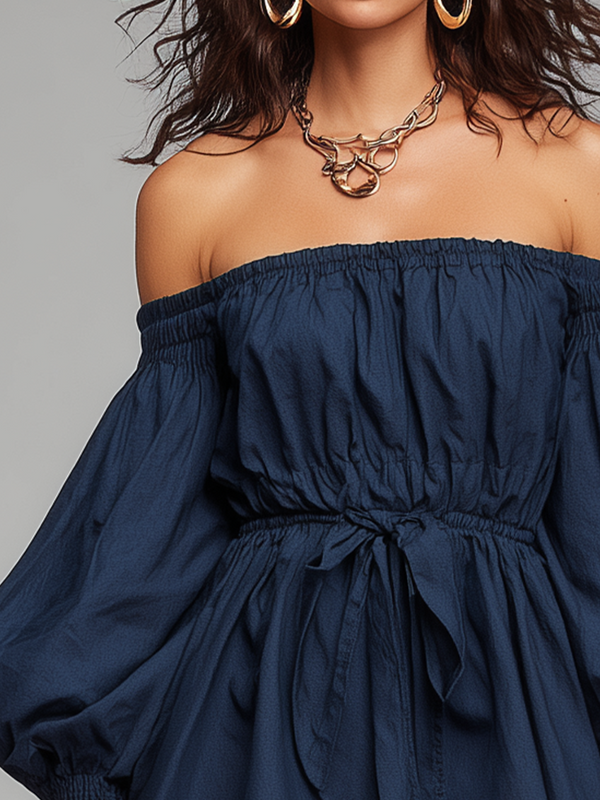 Mini-robe bleu marine à épaules dénudées et bande structurée
