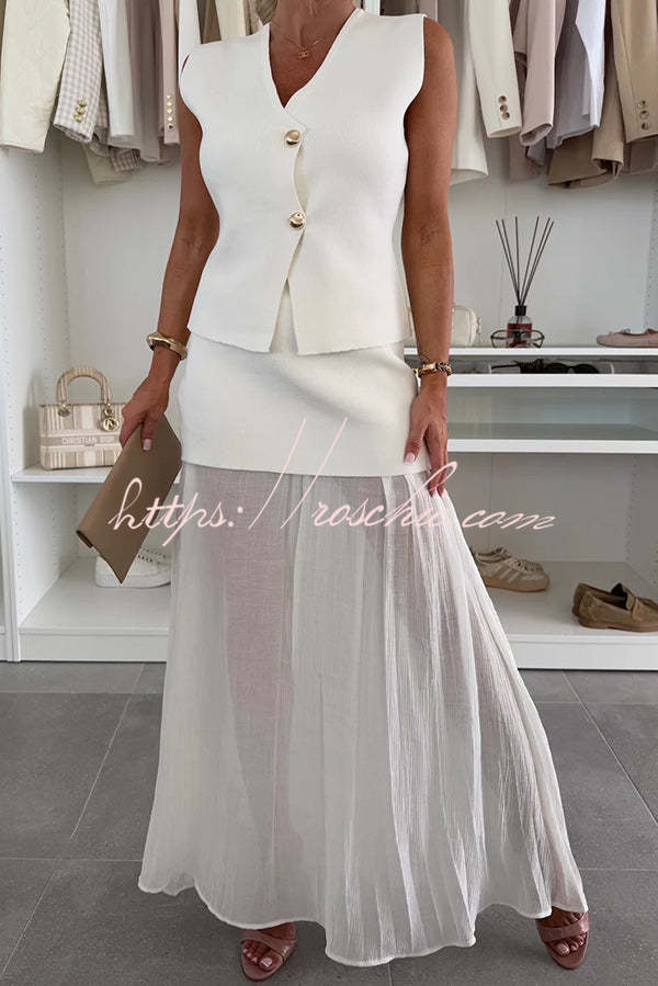 Gilet sans manches col V en tricot avec boutons dorés – Coupe ample