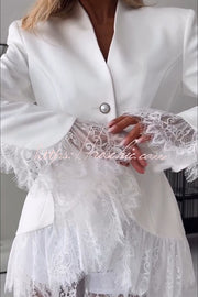Blazer col en V bordé de dentelle avec boutons en perles, manches longues