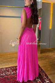 Robe longue en mousseline plissée à découpes croisées et dos ouvert