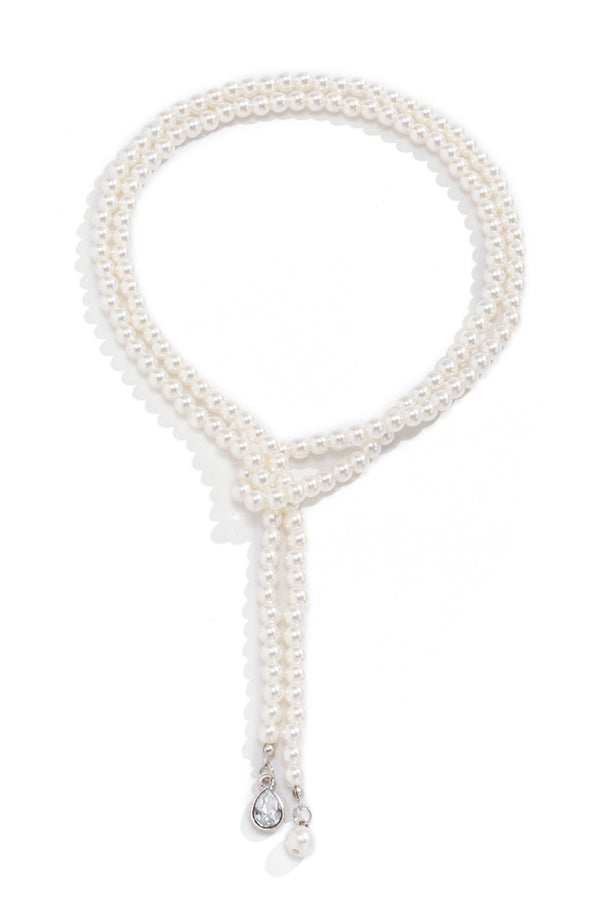Collier à pampilles en perles avec accents géométriques