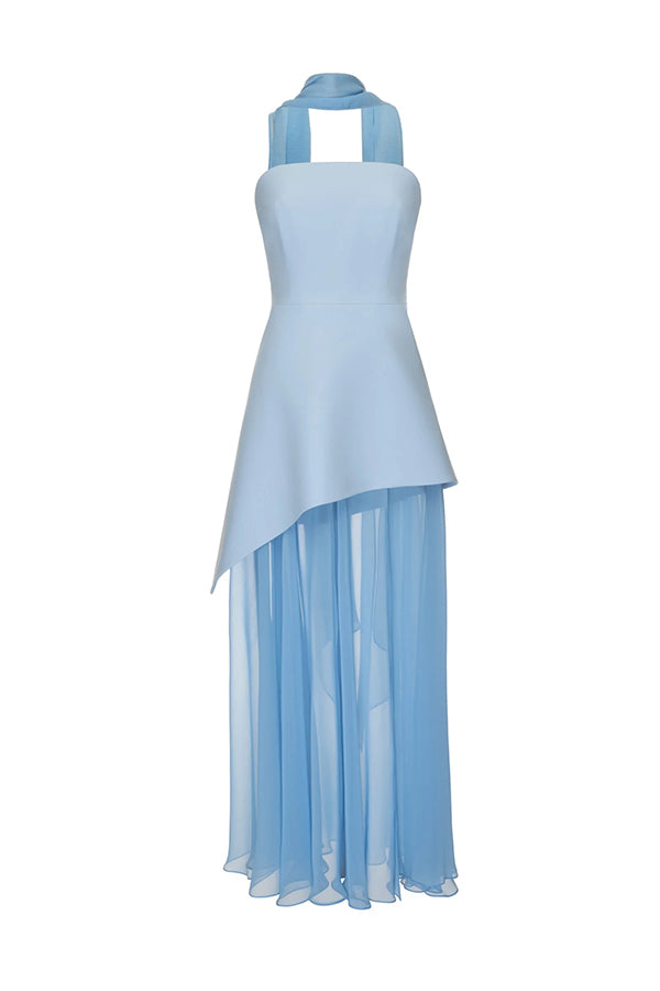 Robe longue en mousseline à épaules dénudées avec haut structuré et fente