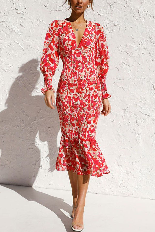 Robe midi smockée florale à manches évêque