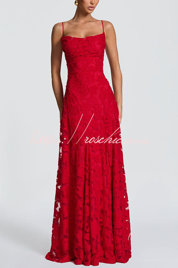 Robe longue fleurie dévorée à col bénitier et dos à lacets