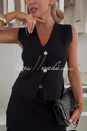 Knit V-Neck Sleeveless Vest with Gold Buttons – Loose Fit
