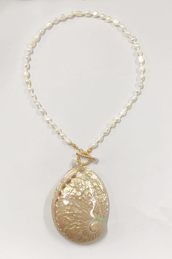 Natural Shell Necklace – Ocean-Inspired Beach Style