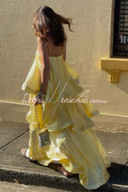 Robe longue en satin à plusieurs niveaux – Col carré sans manches Ligne A