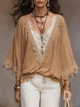 Boho-bluse med blonder og V-hals med flagermusærmer