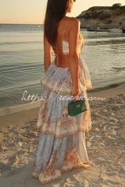Robe longue imprimée à lacets et découpes à plusieurs niveaux pour les vacances