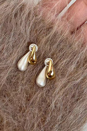 Contrast Color Teardrop Stud Earrings