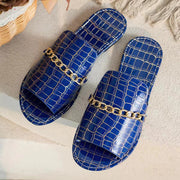 Chain Accent Flat Beach Sandals for Vacation