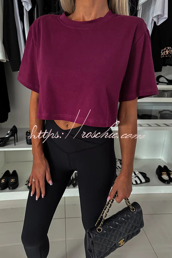 Cropped Short Sleeve Stretch T-Shirt with Shoulder Pads