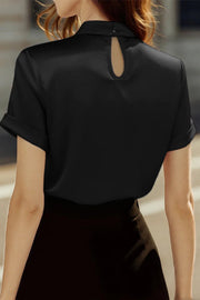Chemise à manches courtes ajourée en satin – Haut de bureau coupe ample